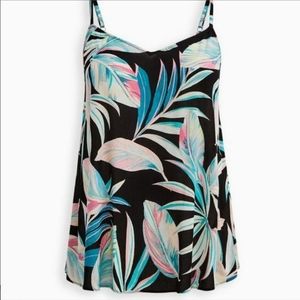 🆕️Torrid Sophie cami summer tropical leaves size 5